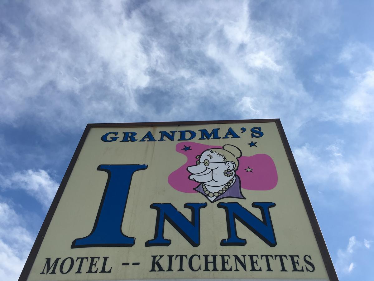 Grandmas Inn Торрингтон Экстерьер фото
